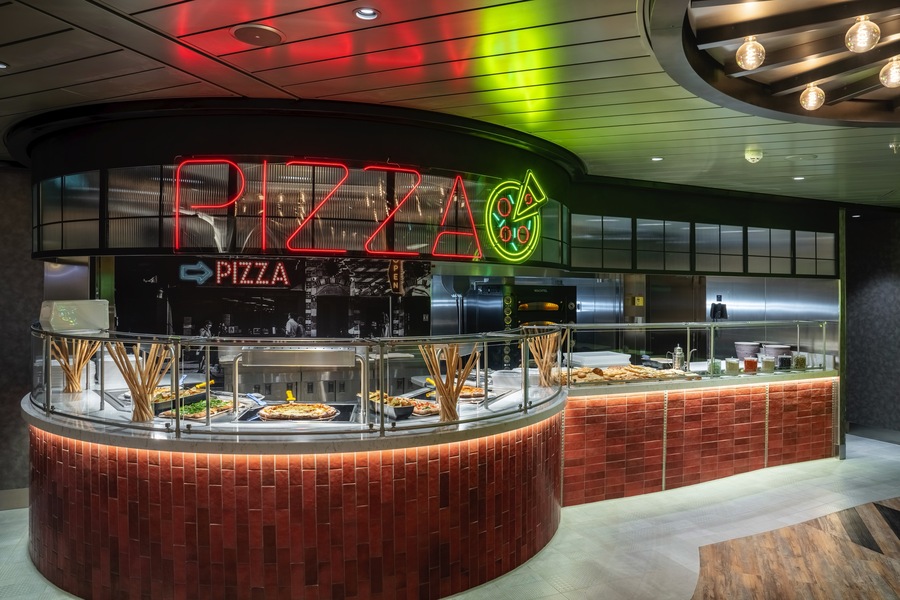 MSC Cruises MSC World Asia Pizza & Burger 1 ©MSC Rights.jpg